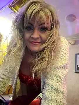 annika lately online show from 11/23/25, 04:56