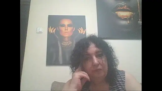 Snapshot of maturekorine chatting on 07/19/26, 01:04 maturekorine online show from 07/19/26, 01:04