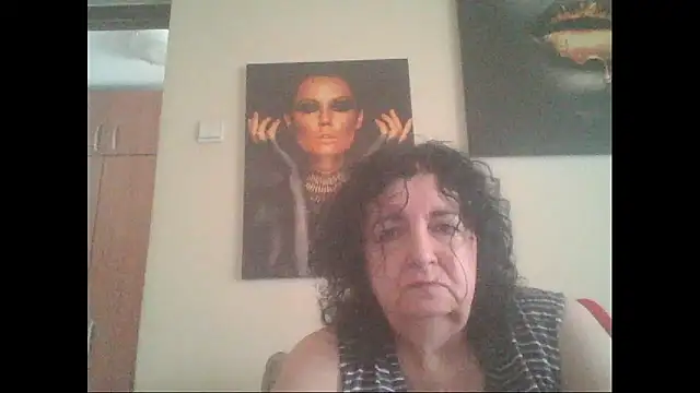 Snapshot of maturekorine chatting on 07/21/26, 02:41 maturekorine online show from 07/21/26, 02:41