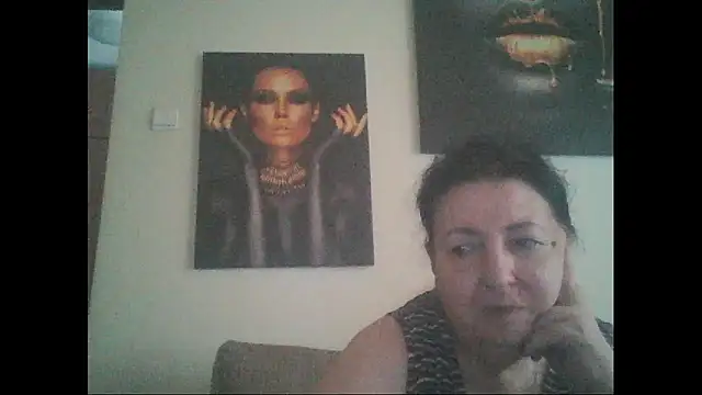 Snapshot of maturekorine chatting on 07/25/26, 11:19 maturekorine online show from 07/25/26, 11:19