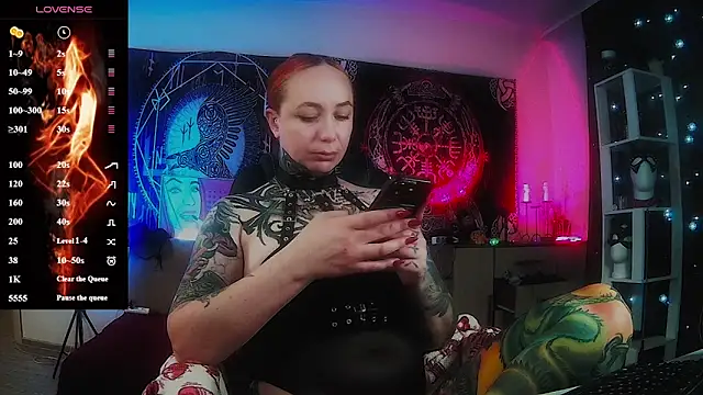 Snapshot of miss_jenna_lovee chatting on 04/27/26, 11:47 miss jenna lovee online show from 04/27/26, 11:47