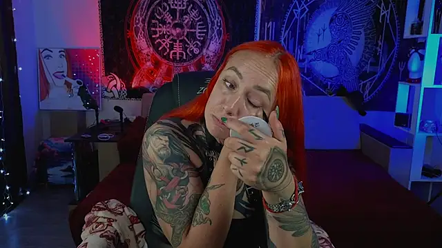 Snapshot of miss_jenna_lovee chatting on 07/15/26, 01:00 miss jenna lovee online show from 07/15/26, 01:00