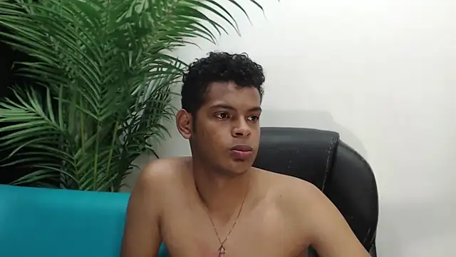 boylittle19cm online show from 03/04/25, 07:01