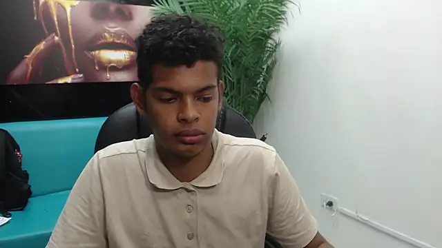 boylittle19cm online show from 03/06/25, 12:19