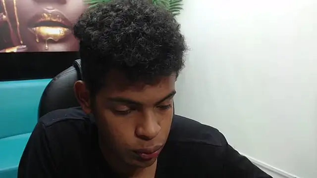 boylittle19cm online show from 03/07/25, 03:39