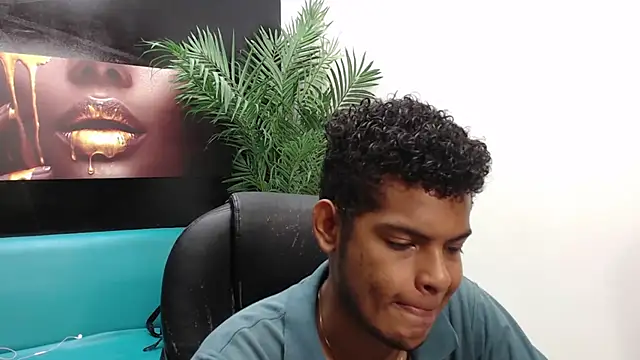 boylittle19cm online show from 03/16/25, 12:22