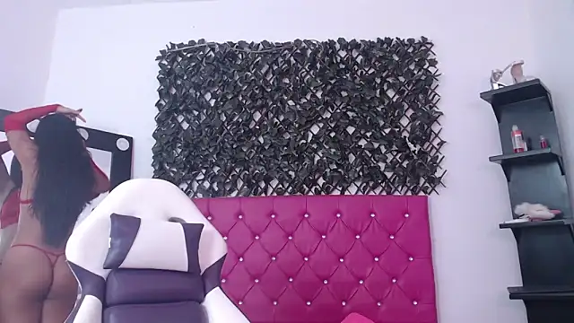 Snapshot of michel_cardona chatting on 11/11/25, 04:40 michel cardona online show from 11/11/25, 04:40