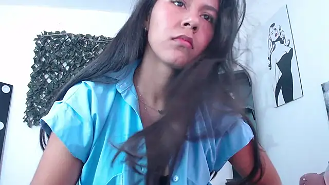 Snapshot of michel_cardona chatting on 11/22/25, 12:15 michel cardona online show from 11/22/25, 12:15