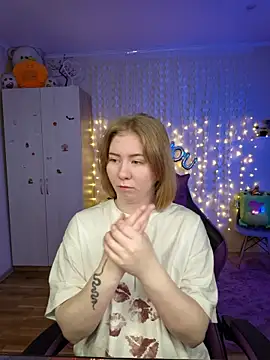 D0nna  online show from 02/27/26, 06:30