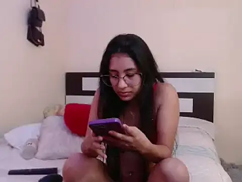 chika hellar online show from 01/30/25, 01:44