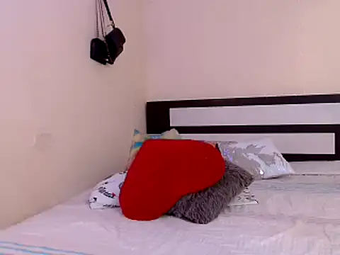 chika hellar online show from 02/14/25, 10:04