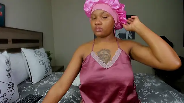 Renee-18 online show from 02/15/25, 09:49