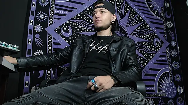 Dicaprioo  online show from 02/06/25, 06:46