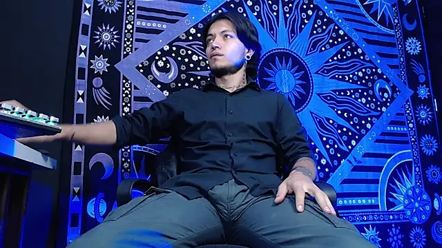 Dicaprioo  online show from 02/11/25, 04:56