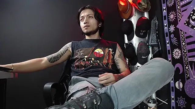 Dicaprioo  online show from 03/04/25, 04:52