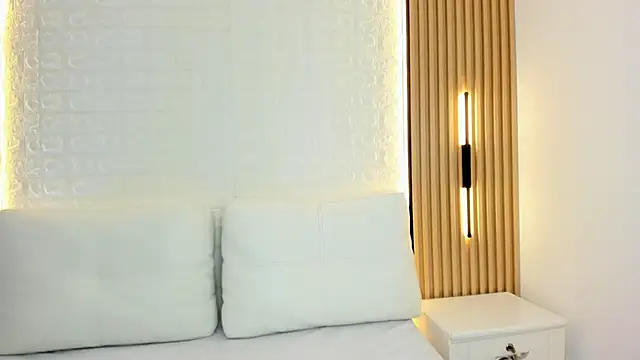 Emily roux online show from 03/08/26, 03:16