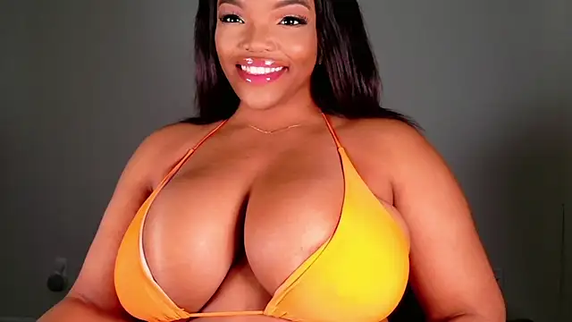 Snapshot of maybabi chatting on 02/08/25, 11:55 maybabi online show from 02/08/25, 11:55