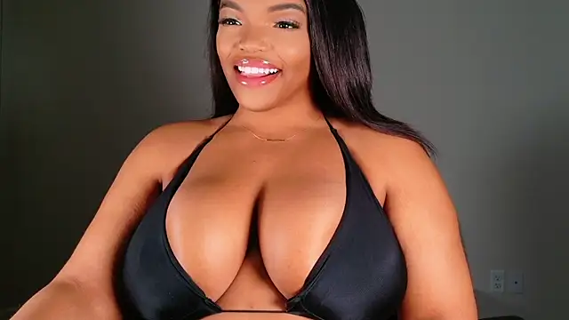 Snapshot of maybabi chatting on 02/15/25, 11:06 maybabi online show from 02/15/25, 11:06