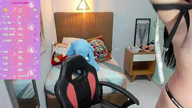 delilaquinn online show from 12/19/24, 06:34