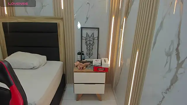 delilaquinn online show from 09/19/25, 12:17