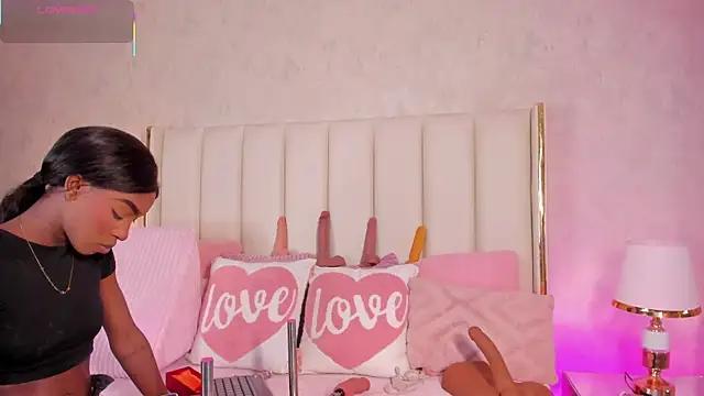 Snapshot of CahitlinBell chatting on 01/14/26, 06:08 CahitlinBell online show from 01/14/26, 06:08