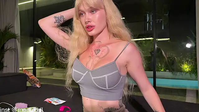 Golden Aline online show from 02/03/26, 02:11