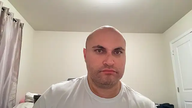 SluggishChase99 online show from 04/13/26, 12:27