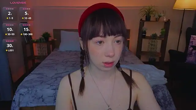 Snapshot of Hayle_Hill chatting on 05/03/26, 01:44 Hayle Hill online show from 05/03/26, 01:44