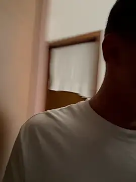 christianporcella  online show from 02/04/26, 04:24