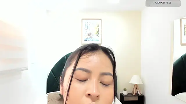  alaiasmile  online show from 03/30/26, 07:15