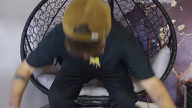 alex noa online show from 10/10/25, 07:24