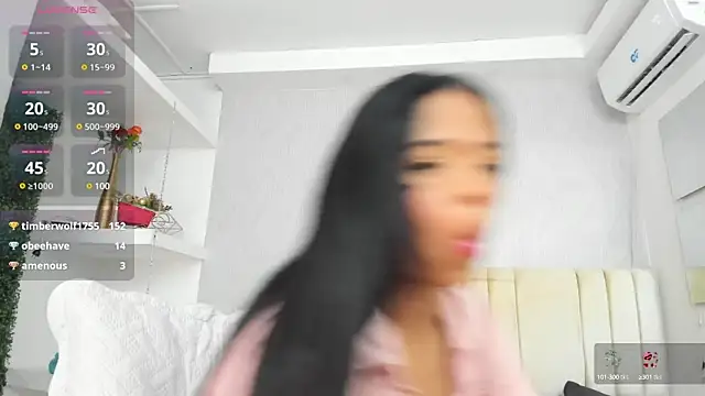 Snapshot of amaia_baez chatting on 01/07/25, 10:30 amaia baez online show from 01/07/25, 10:30