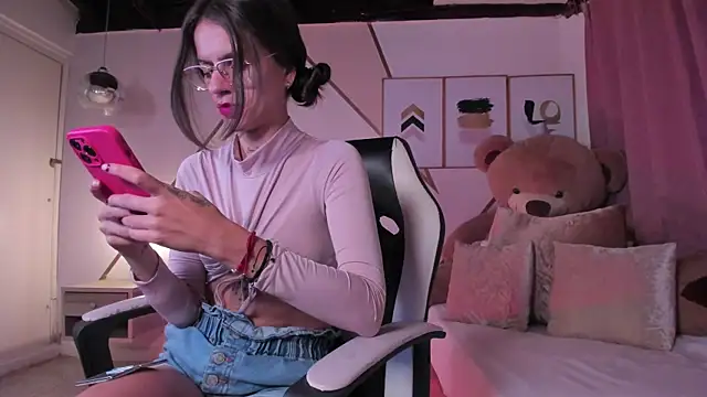 maye wells online show from 02/13/25, 05:54