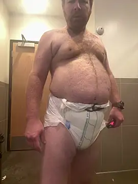 Snapshot of Diaperking916 chatting on 04/30/26, 06:31 Diaperking916 online show from 04/30/26, 06:31
