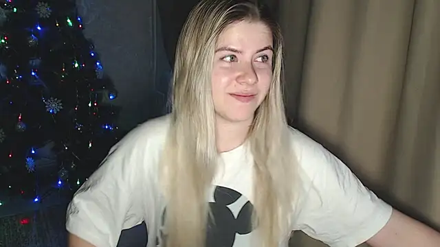 Snapshot of MelissaXKinky chatting on 12/17/24, 06:20 MelissaXKinky online show from 12/17/24, 06:20