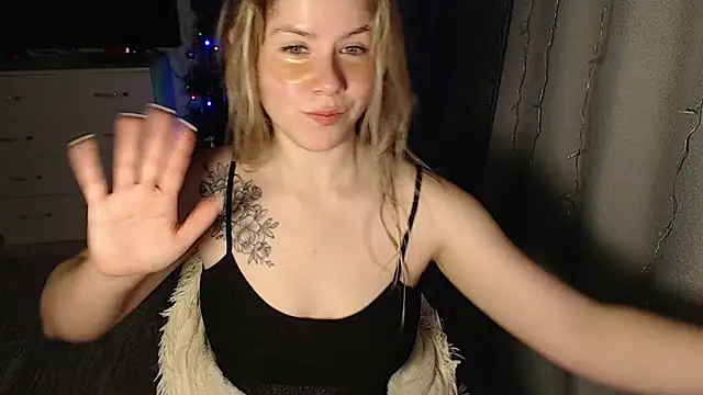 Snapshot of MelissaXKinky chatting on 01/01/25, 08:04 MelissaXKinky online show from 01/01/25, 08:04