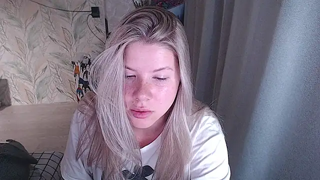 Snapshot of MelissaXKinky chatting on 09/26/25, 06:34 MelissaXKinky online show from 09/26/25, 06:34