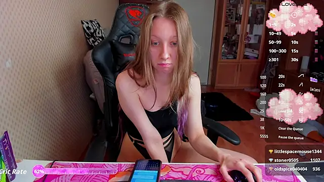 Snapshot of cutieMila chatting on 05/04/26, 07:37 cutieMila online show from 05/04/26, 07:37