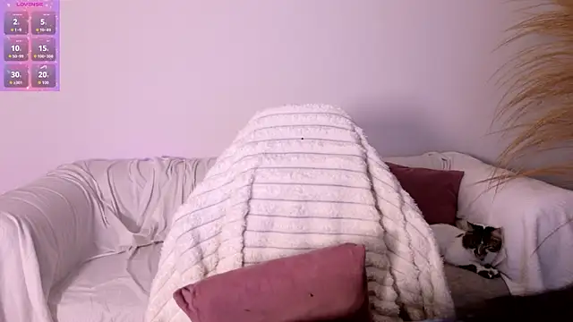 Snapshot of ElissaDominguez chatting on 08/02/26, 01:59 ElissaDominguez online show from 08/02/26, 01:59