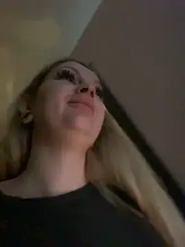 Snapshot of Teya_moon_ chatting on 12/07/24, 07:49 Teya moon  online show from 12/07/24, 07:49