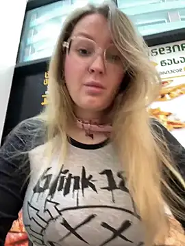 Teya moon  online show from 03/22/26, 12:19