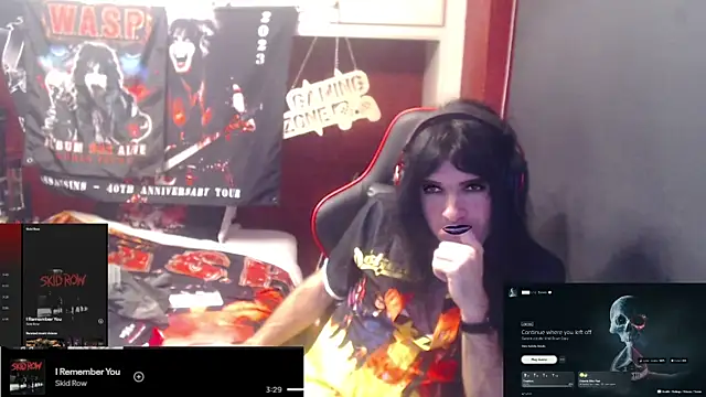 Snapshot of Rocker_Assassin66630 chatting on 12/13/25, 08:25 Rocker Assassin66630 online show from 12/13/25, 08:25