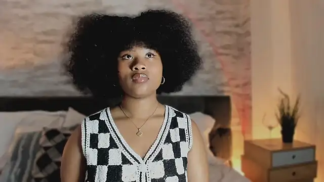 Anneth  M online show from 11/05/25, 07:36