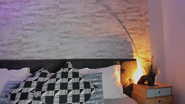 Anneth  M online show from 03/31/26, 07:36