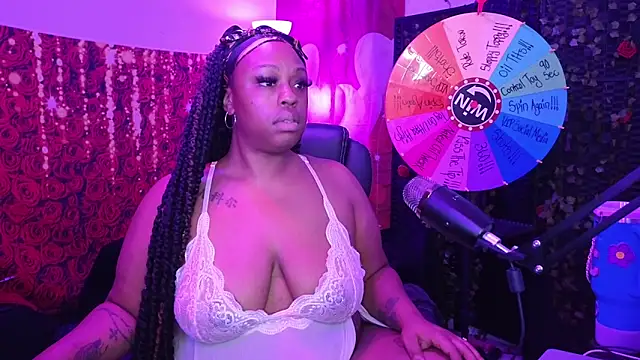Snapshot of cheriserozequeen chatting on 05/23/26, 04:44 cheriserozequeen online show from 05/23/26, 04:44