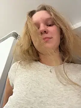 Ketitull online show from 12/22/25, 07:00