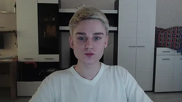 angryzan online show from 03/11/25, 08:41