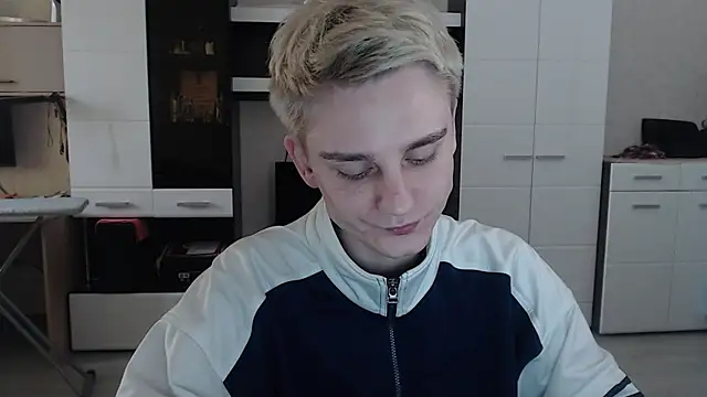 angryzan online show from 03/18/25, 10:25