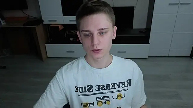 angryzan online show from 12/03/25, 04:42