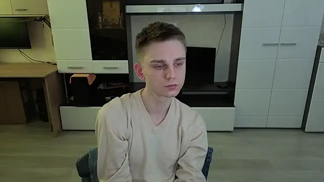 angryzan online show from 04/23/26, 06:14